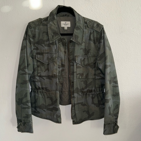 American Eagle Quilted Camo Jacket. - Picture 1 of 5